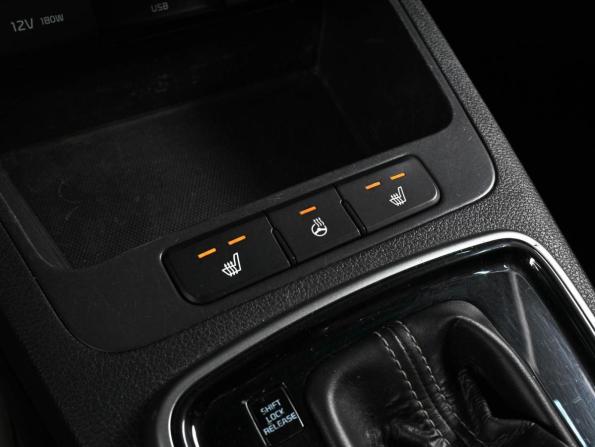 Kia Rio IV Рестайлинг с пробегом 2021 года, цена 1 359 000 рублей, 58468 км, седан, Автокод Объявления