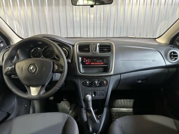 Renault Sandero II с пробегом 2015 года, цена 599 900 рублей, 128000 км, хэтчбек, Автокод Объявления