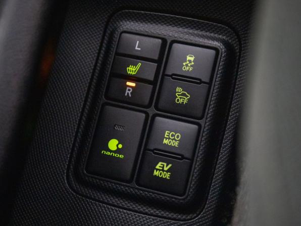 Toyota Aqua I Рестайлинг 2 с пробегом 2018 года, цена 1 240 500 рублей, 130850 км, хэтчбек, Автокод Объявления