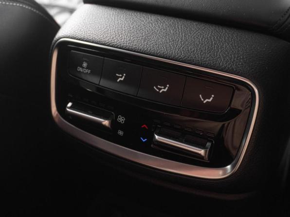 Kia Mohave I Рестайлинг 2 с пробегом 2019 года, цена 4 139 000 рублей, 126978 км, внедорожник, Автокод Объявления