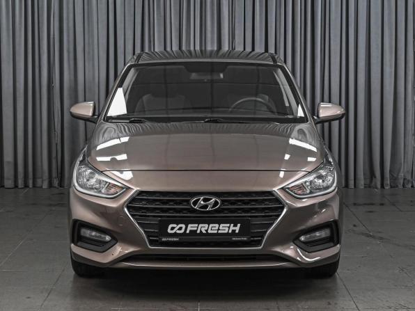 Hyundai Solaris II с пробегом 2017 года, цена 1 130 000 рублей, 215757 км, седан, Автокод Объявления