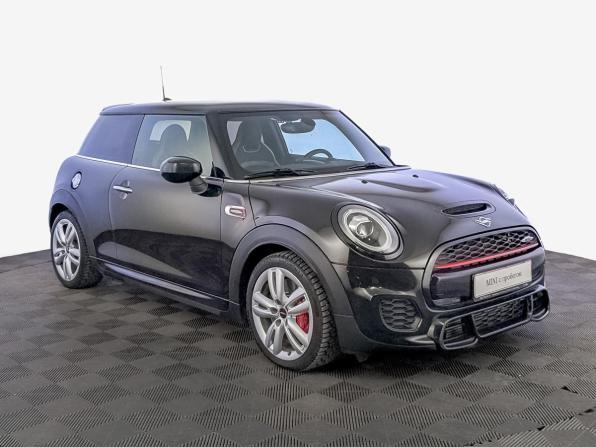 Mini Hatch III (F55/F56) Рестайлинг с пробегом 2020 года, цена 3 200 000 рублей, 69668 км, хэтчбек, Автокод Объявления