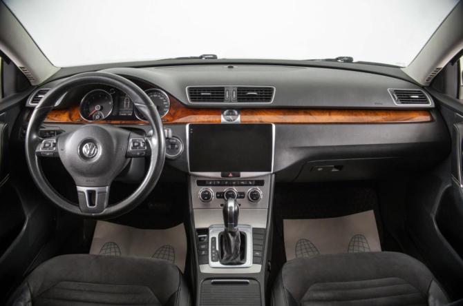 Volkswagen Passat B7 с пробегом 2012 года, цена 1 439 000 рублей, 270000 км, седан, Автокод Объявления