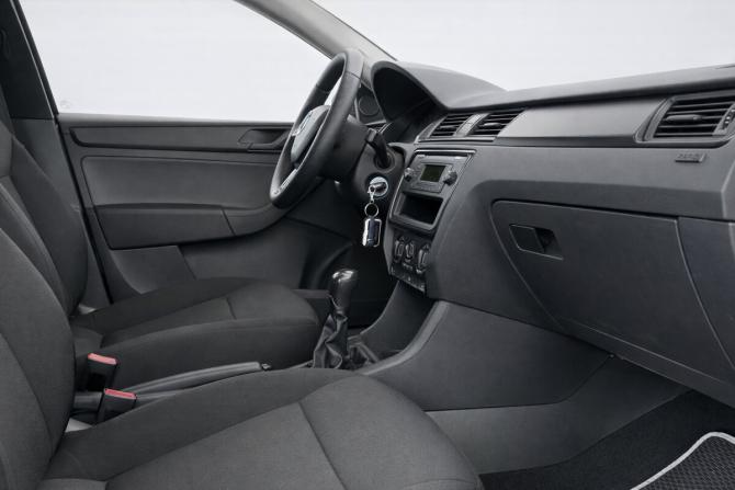 Skoda Rapid I с пробегом 2015 года, цена 740 000 рублей, 134815 км, лифтбек, Автокод Объявления
