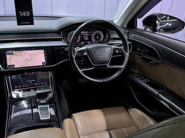 Audi A8 IV (D5) с пробегом 2018 года, цена 5 599 000 рублей, 86000 км, седан, Автокод Объявления