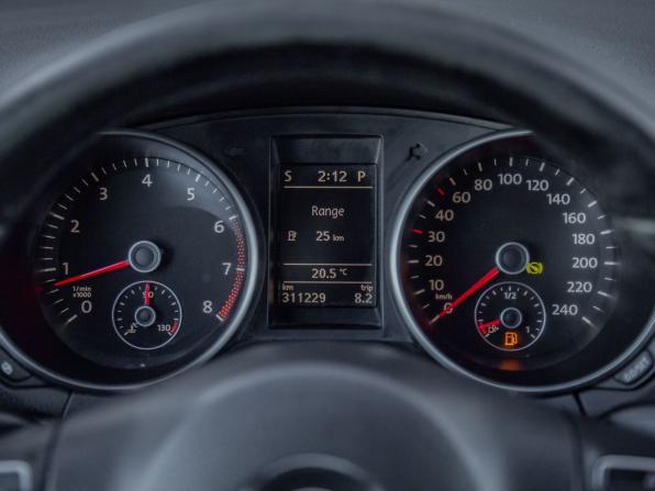 Volkswagen Golf VI с пробегом 2009 года, цена 610 000 рублей, 320000 км, хэтчбек, Автокод Объявления