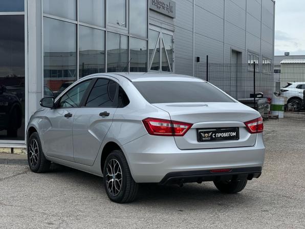 Lada (ВАЗ) Vesta I с пробегом 2021 года, цена 1 089 000 рублей, 73000 км, седан, Автокод Объявления