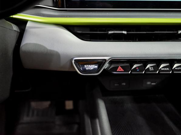 Geely Coolray I Рестайлинг с пробегом 2023 года, цена 2 100 000 рублей, 35569 км, внедорожник, Автокод Объявления