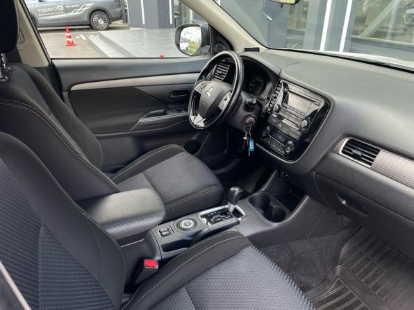 Mitsubishi Outlander III Рестайлинг 2 с пробегом 2016 года, цена 1 390 000 рублей, 188000 км, внедорожник, Автокод Объявления
