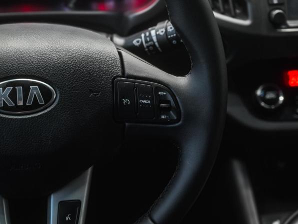 Kia Sportage III с пробегом 2013 года, цена 1 399 000 рублей, 208000 км, внедорожник, Автокод Объявления