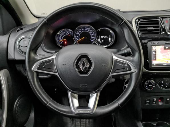 Renault Sandero II Рестайлинг с пробегом 2018 года, цена 1 150 000 рублей, 96424 км, хэтчбек, Автокод Объявления
