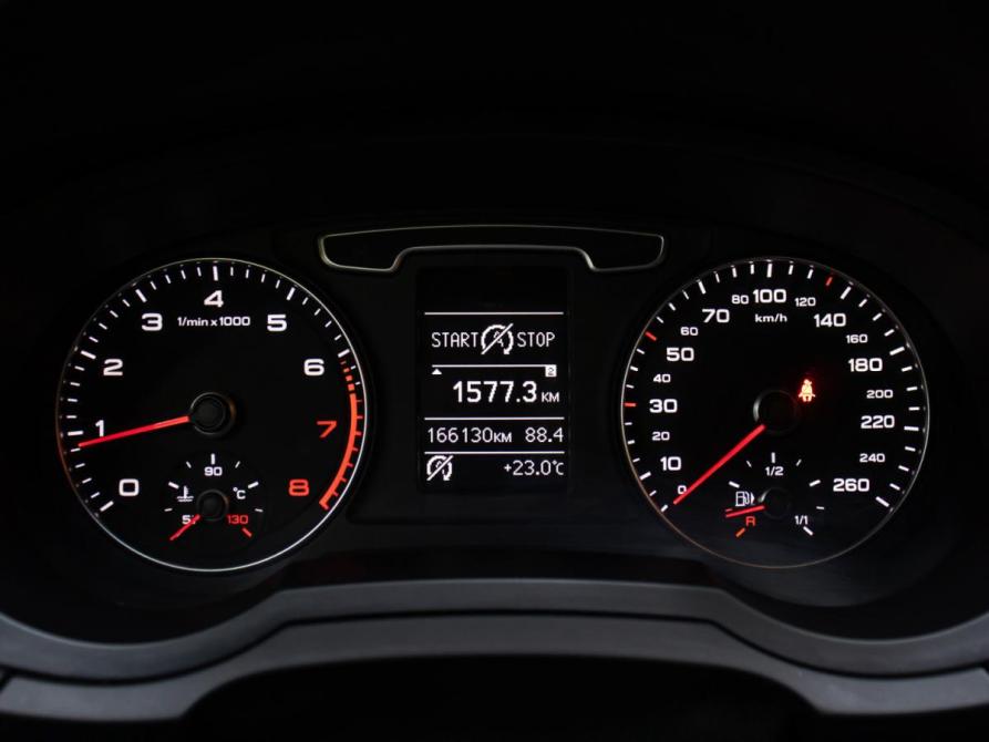 Audi Q3 I (8U) Москва  - изображение 13