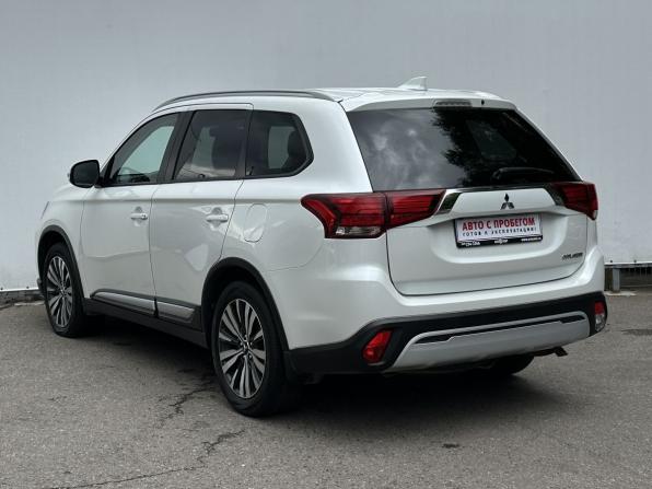 Mitsubishi Outlander III Рестайлинг 3 с пробегом 2020 года, цена 1 730 000 рублей, 147500 км, внедорожник, Автокод Объявления