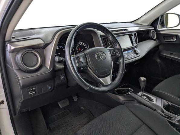 Toyota RAV4 IV (XA40) Рестайлинг с пробегом 2018 года, цена 2 350 000 рублей, 97521 км, внедорожник, Автокод Объявления