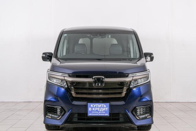 Honda Stepwgn V Рестайлинг с пробегом 2021 года, цена 2 999 000 рублей, 48000 км, минивэн, Автокод Объявления