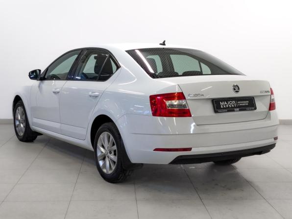 Skoda Octavia III (A7) Рестайлинг с пробегом 2019 года, цена 1 185 000 рублей, 171353 км, лифтбек, Автокод Объявления