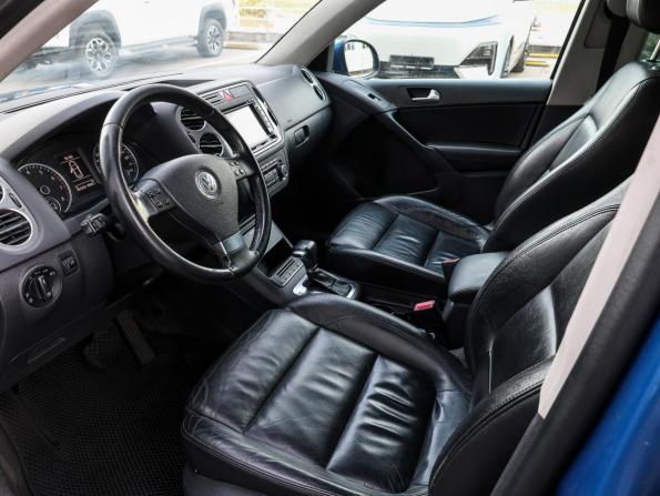 Volkswagen Tiguan I с пробегом 2010 года, цена 679 000 рублей, 291238 км, внедорожник, Автокод Объявления