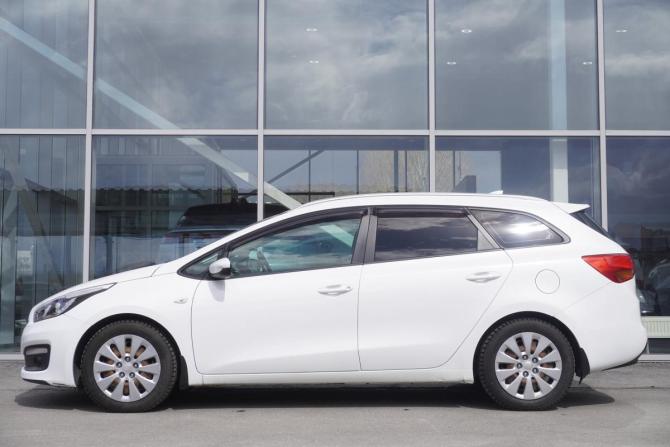 Kia Ceed II Рестайлинг с пробегом 2018 года, цена 1 295 000 рублей, 202648 км, универсал, Автокод Объявления