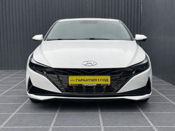 Hyundai Elantra VII (CN7) с пробегом 2022 года, цена 1 742 000 рублей, 32000 км, седан, Автокод Объявления