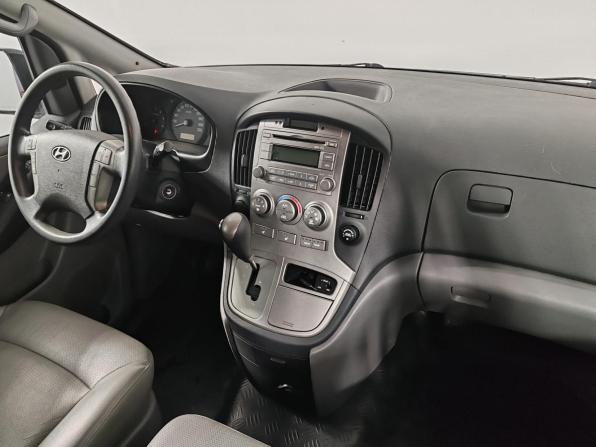 Hyundai Grand Starex I с пробегом 2014 года, цена 2 245 000 рублей, 149892 км, минивэн, Автокод Объявления