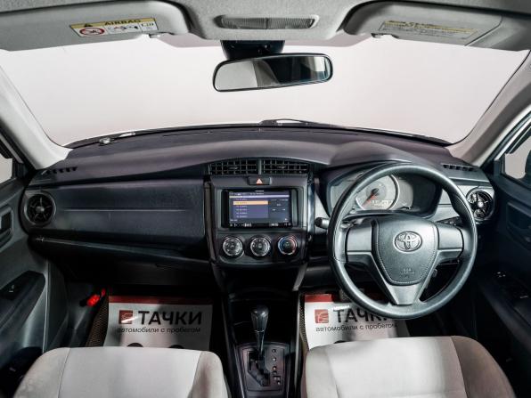 Toyota Corolla XI (E160 E170) Рестайлинг 2 с пробегом 2017 года, цена 1 135 000 рублей, 117700 км, седан, Автокод Объявления