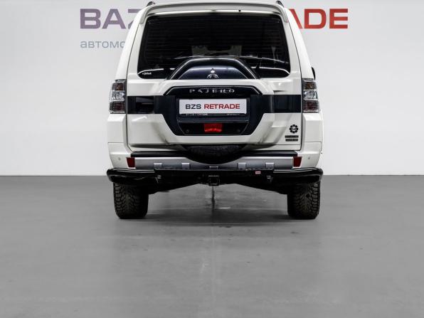 Mitsubishi Pajero IV Рестайлинг 2 с пробегом 2017 года, цена 3 399 000 рублей, 100581 км, внедорожник, Автокод Объявления
