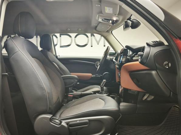 Mini Hatch III (F55/F56) Рестайлинг с пробегом 2020 года, цена 2 294 000 рублей, 54726 км, хэтчбек, Автокод Объявления