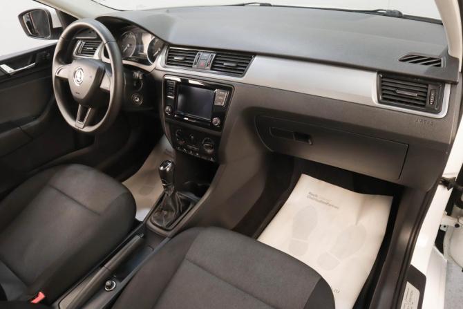 Skoda Rapid I Рестайлинг с пробегом 2018 года, цена 1 379 000 рублей, 184801 км, лифтбек, Автокод Объявления