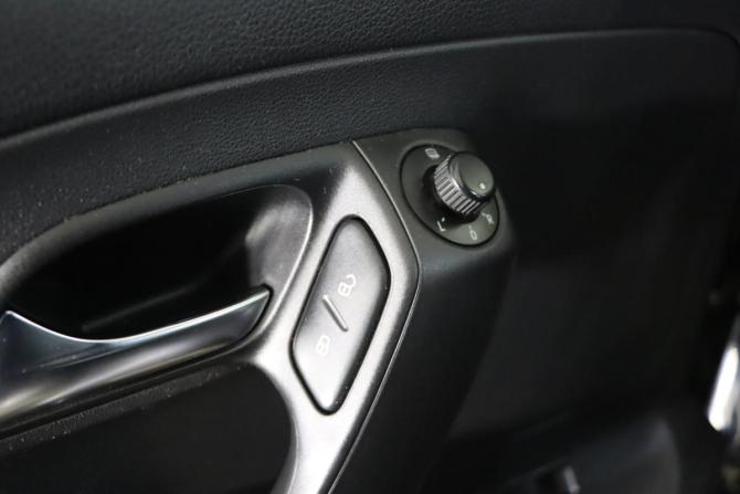 Volkswagen Polo V с пробегом 2013 года, цена 769 990 рублей, 142700 км, седан, Автокод Объявления