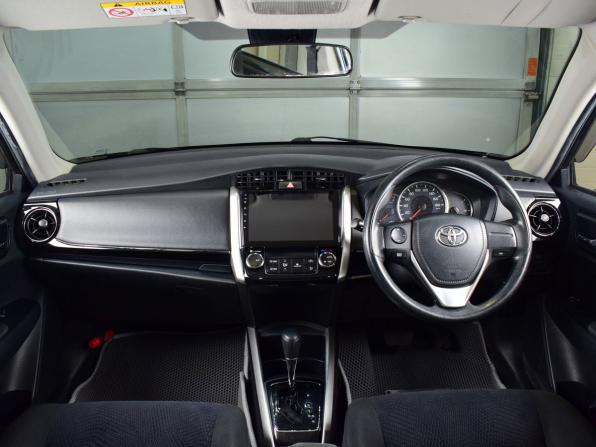 Toyota Corolla XI (E160 E170) Рестайлинг 2 с пробегом 2018 года, цена 1 199 999 рублей, 121670 км, универсал, Автокод Объявления