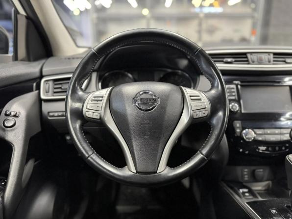 Nissan Qashqai II с пробегом 2017 года, цена 1 750 000 рублей, 97000 км, внедорожник, Автокод Объявления