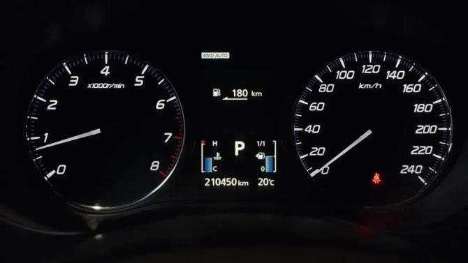 Mitsubishi Outlander III с пробегом 2014 года, цена 1 300 000 рублей, 210000 км, внедорожник, Автокод Объявления