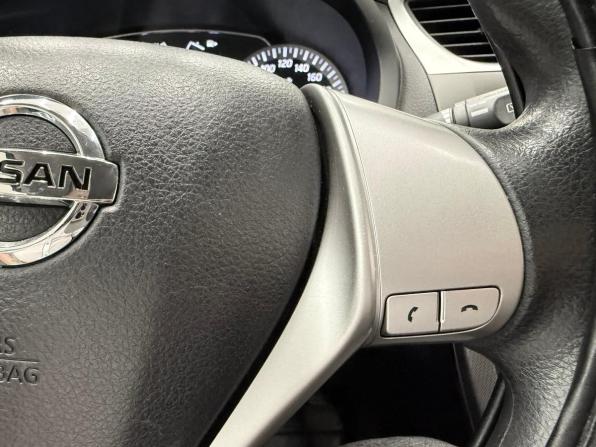 Nissan Tiida II с пробегом 2015 года, цена 935 000 рублей, 152449 км, хэтчбек, Автокод Объявления
