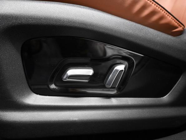 Omoda C5 I с пробегом 2022 года, цена 1 835 000 рублей, 28632 км, внедорожник, Автокод Объявления