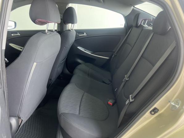 Hyundai Solaris I с пробегом 2013 года, цена 820 000 рублей, 150926 км, седан, Автокод Объявления