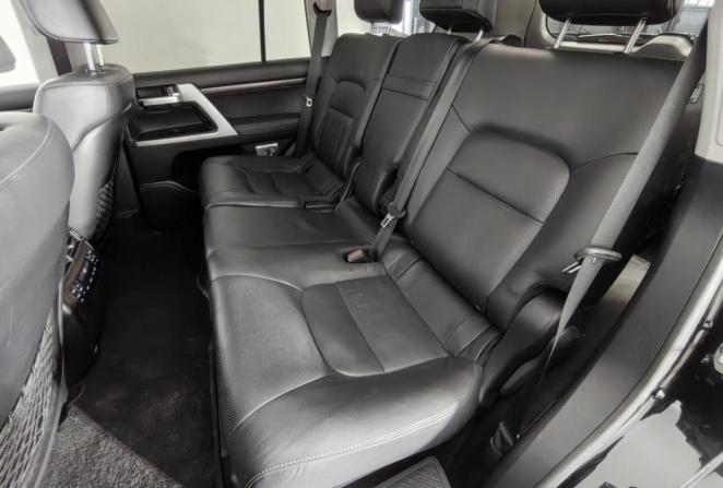 Toyota Land Cruiser 200 Series Рестайлинг 2 с пробегом 2015 года, цена 6 720 000 рублей, 69560 км, внедорожник, Автокод Объявления