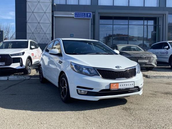 Kia Rio III Рестайлинг с пробегом 2016 года, цена 830 000 рублей, 120000 км, седан, Автокод Объявления