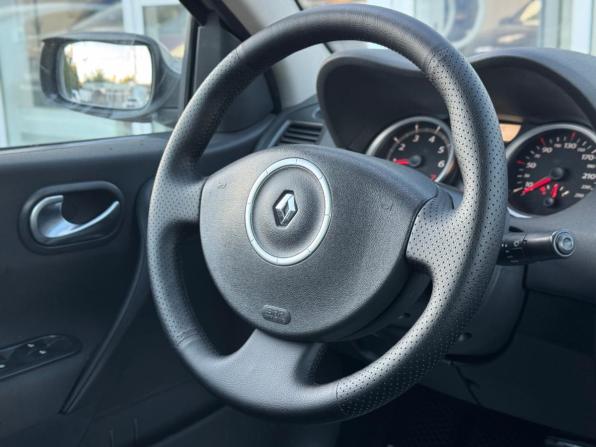 Renault Megane II Рестайлинг с пробегом 2007 года, цена 450 000 рублей, 169023 км, седан, Автокод Объявления