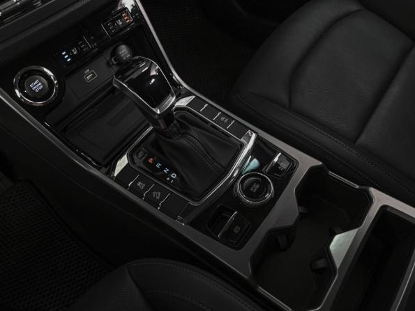 SsangYong Korando IV с пробегом 2021 года, цена 2 570 000 рублей, 46280 км, внедорожник, Автокод Объявления