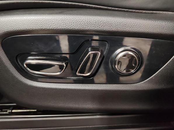 GAC M8 с пробегом 2024 года, цена 4 299 000 рублей, 53943 км, минивэн, Автокод Объявления