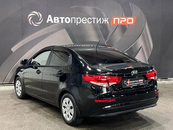 Kia Rio III Рестайлинг с пробегом 2016 года, цена 1 050 000 рублей, 170000 км, седан, Автокод Объявления