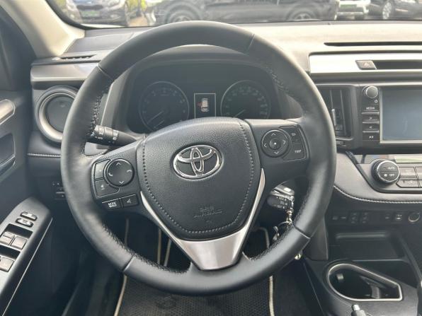 Toyota RAV4 IV (XA40) Рестайлинг с пробегом 2016 года, цена 2 573 000 рублей, 92014 км, внедорожник, Автокод Объявления