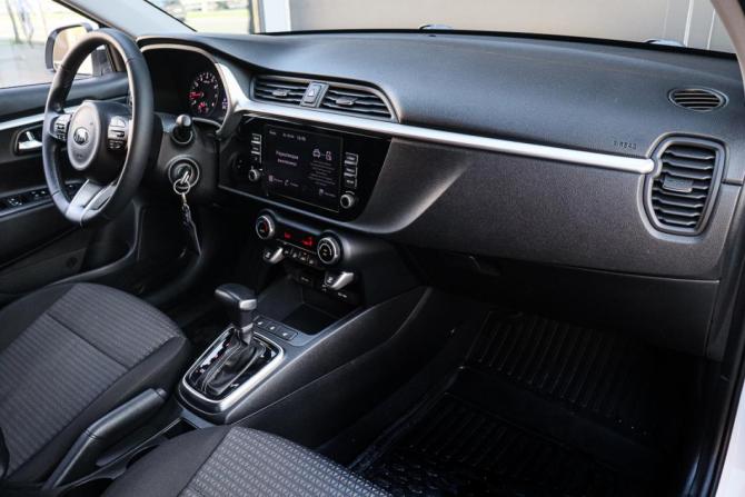Kia Rio IV Рестайлинг с пробегом 2021 года, цена 2 100 000 рублей, 11373 км, хэтчбек, Автокод Объявления