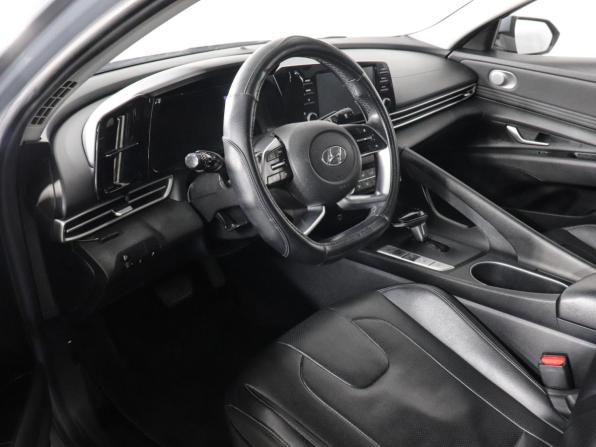 Hyundai Elantra VII (CN7) с пробегом 2020 года, цена 1 899 000 рублей, 56993 км, седан, Автокод Объявления