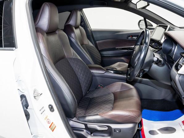 Toyota C-HR I с пробегом 2018 года, цена 2 075 000 рублей, 95166 км, внедорожник, Автокод Объявления