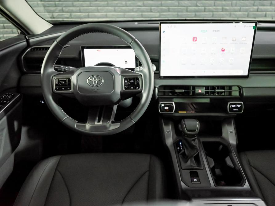 Toyota RAV4 VI (XA60) Екатеринбург  - изображение 17
