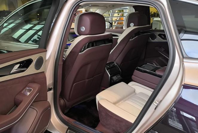 Новый Hongqi H9 I 2024 года, цена 5 880 000 рублей, седан, Автокод Объявления