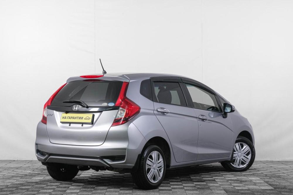 Honda Fit III Рестайлинг Кемерово  - изображение 7