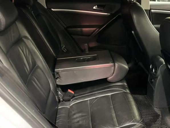 Volkswagen Tiguan I Рестайлинг с пробегом 2011 года, цена 959 000 рублей, 209000 км, внедорожник, Автокод Объявления