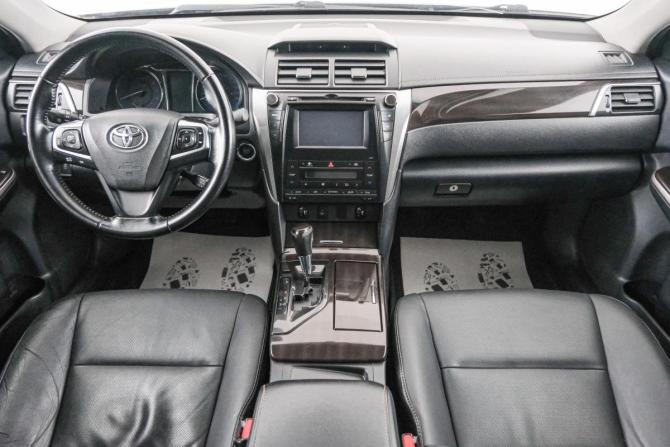 Toyota Camry VII (XV50) Рестайлинг с пробегом 2015 года, цена 2 599 000 рублей, 243000 км, седан, Автокод Объявления
